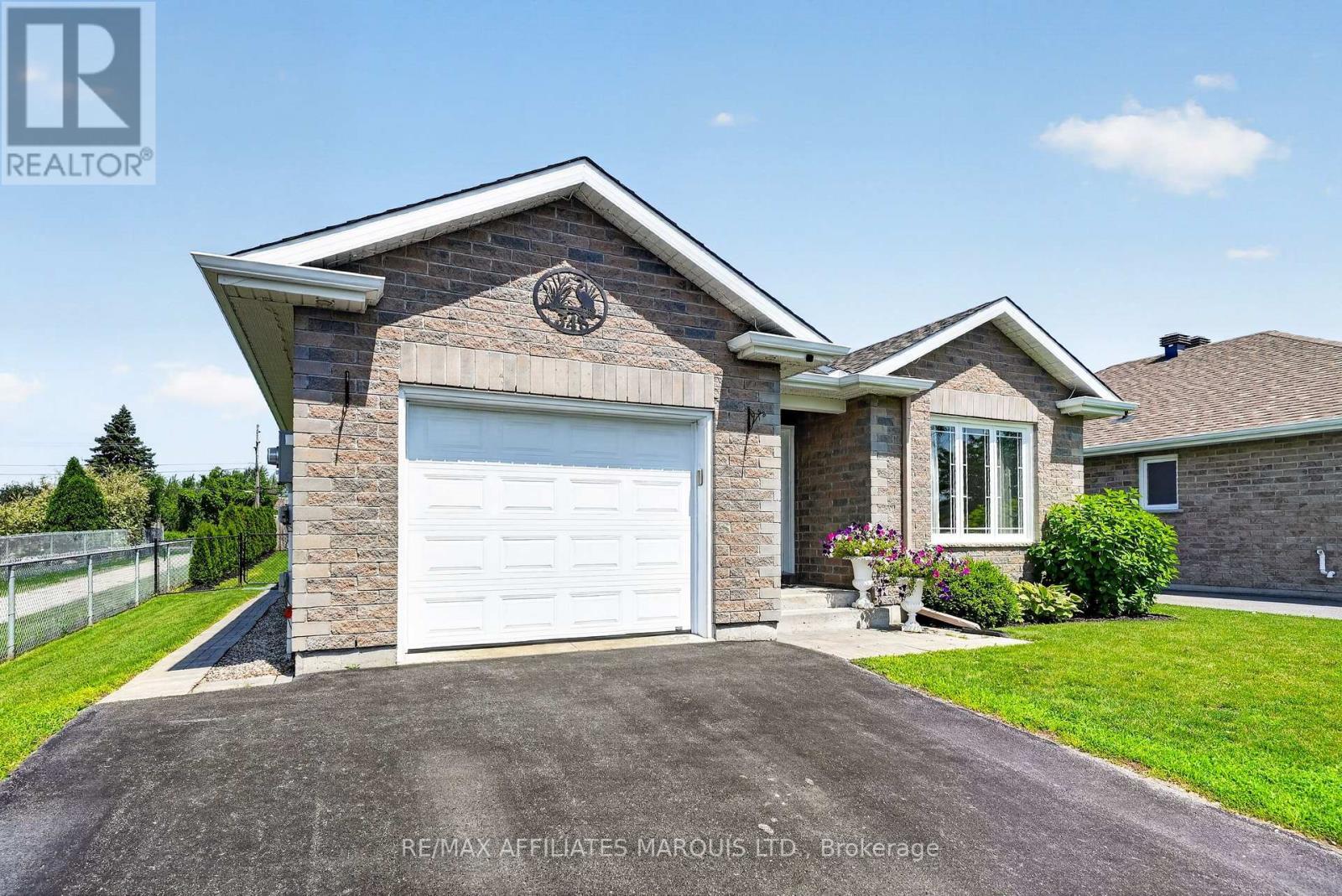 348 Glen Nora Drive, Cornwall, ON