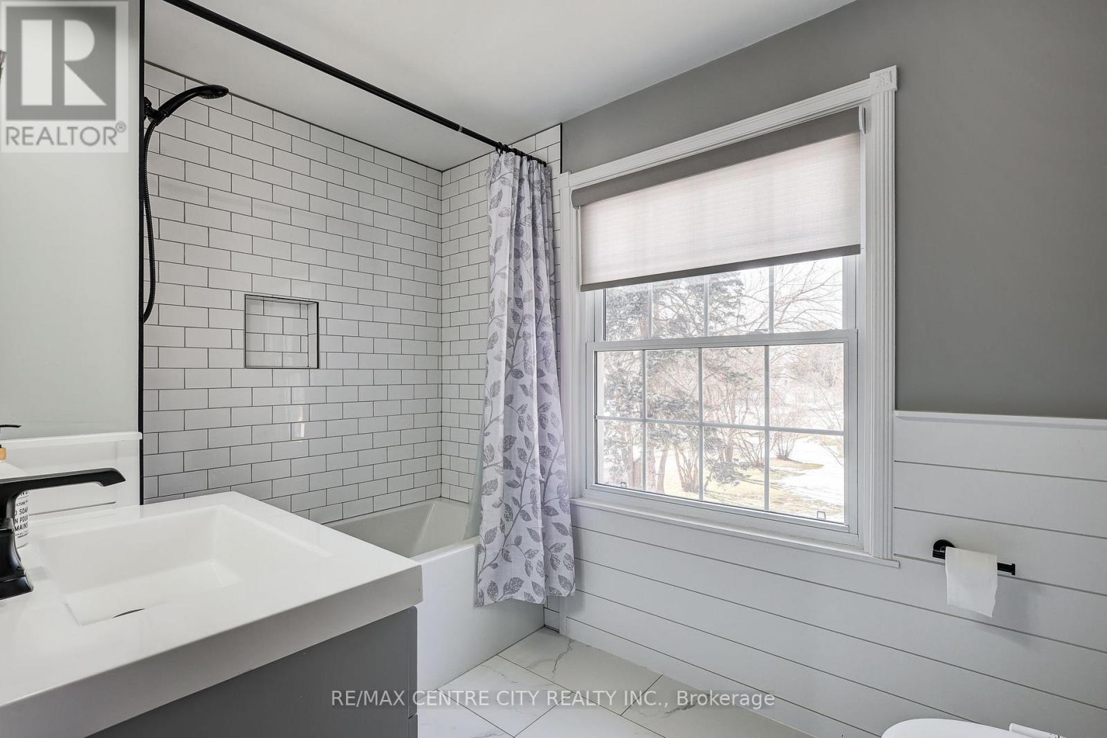 339 Sunset Drive, Central Elgin, ON