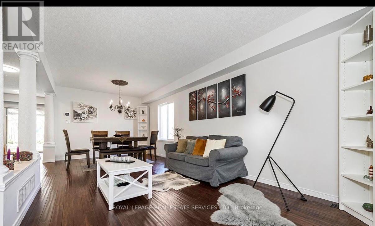 635 Commonwealth Crescent, Kitchener, ON
