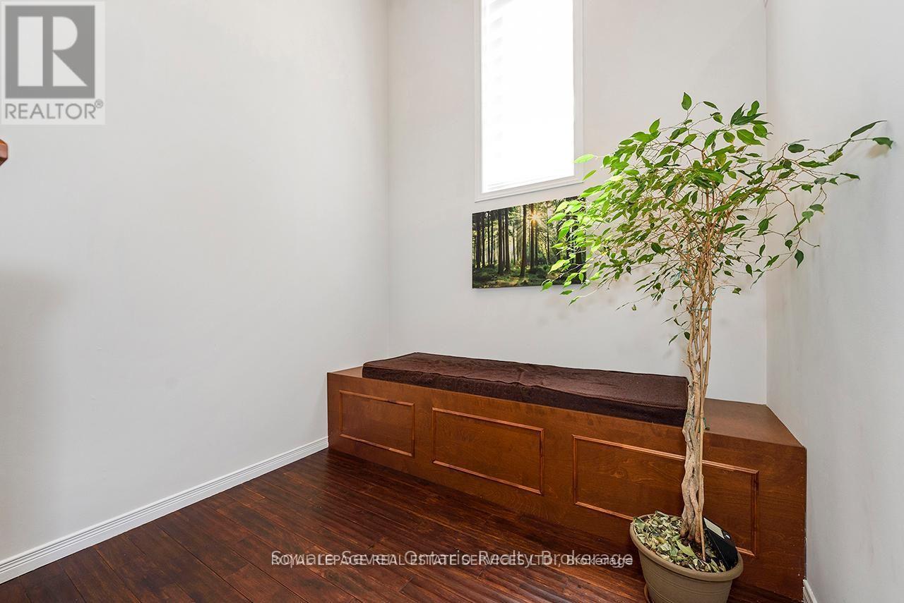 635 Commonwealth Crescent, Kitchener, ON - Indoor Photo Showing Other Room