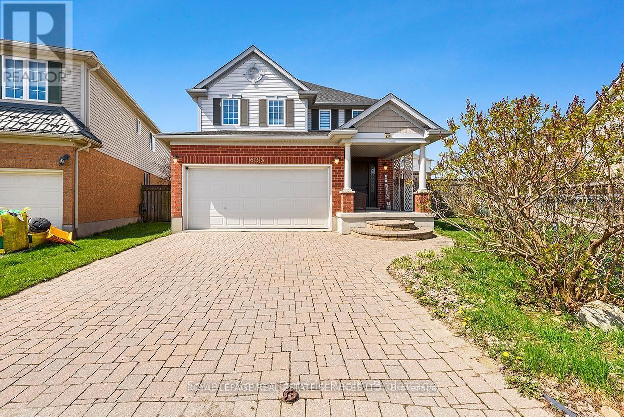 635 Commonwealth Crescent, Kitchener, ON - Outdoor With Facade