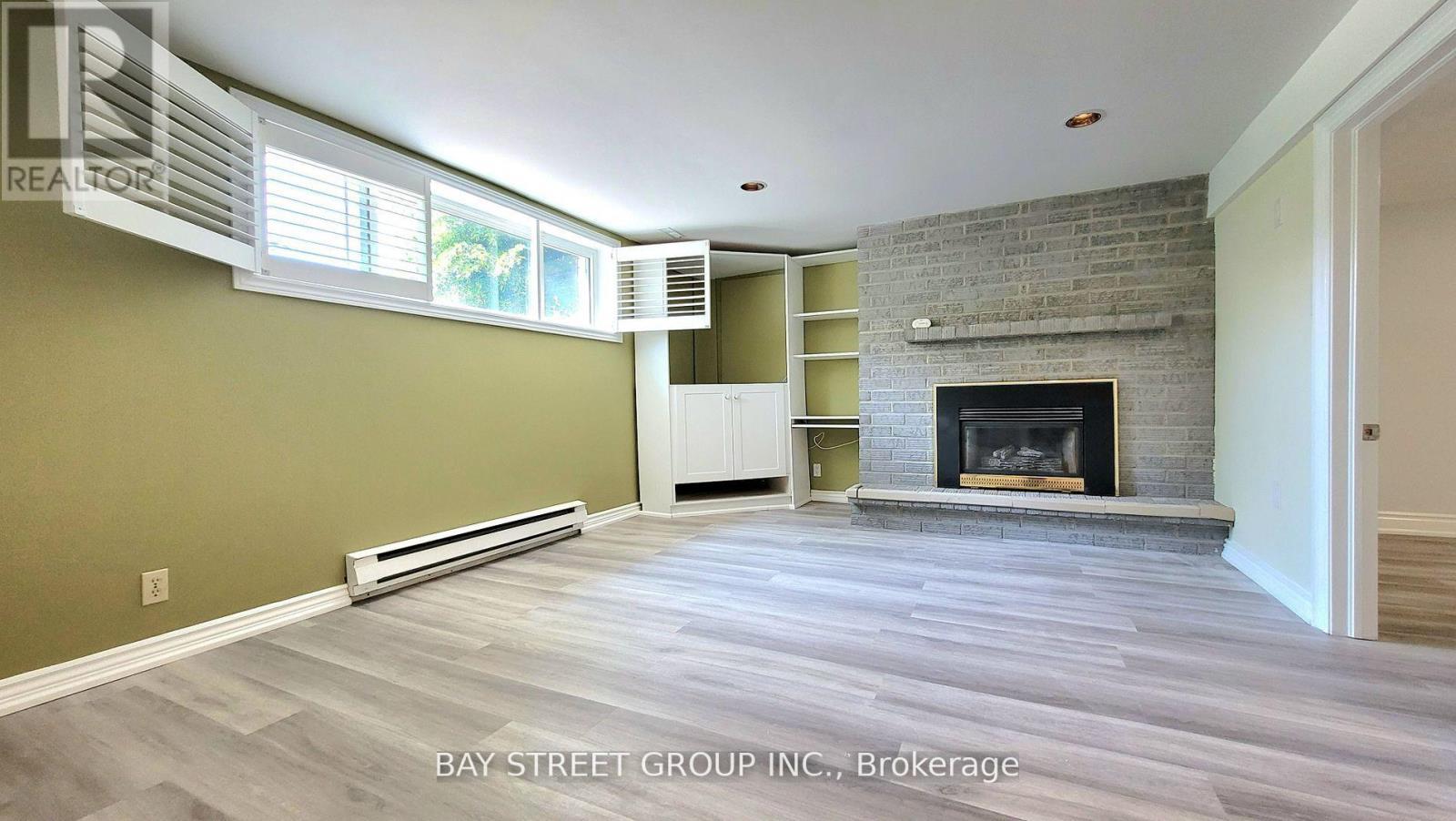 Lower - 37 Sir Bodwin Place, Markham, ON