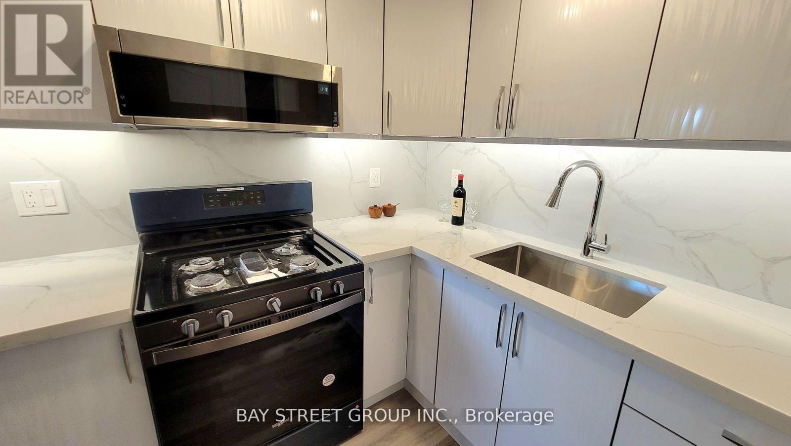 Lower - 37 Sir Bodwin Place, Markham, ON