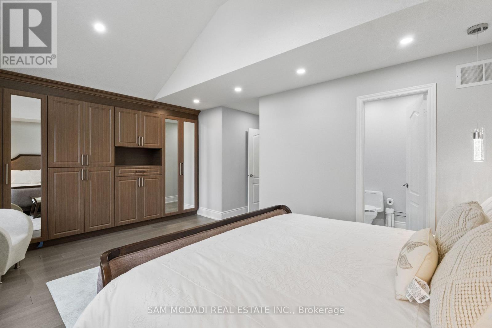 7516 Terragar Boulevard, Mississauga, ON