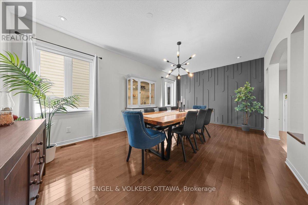 Dining Area - 220 Harthill Way, Ottawa, ON