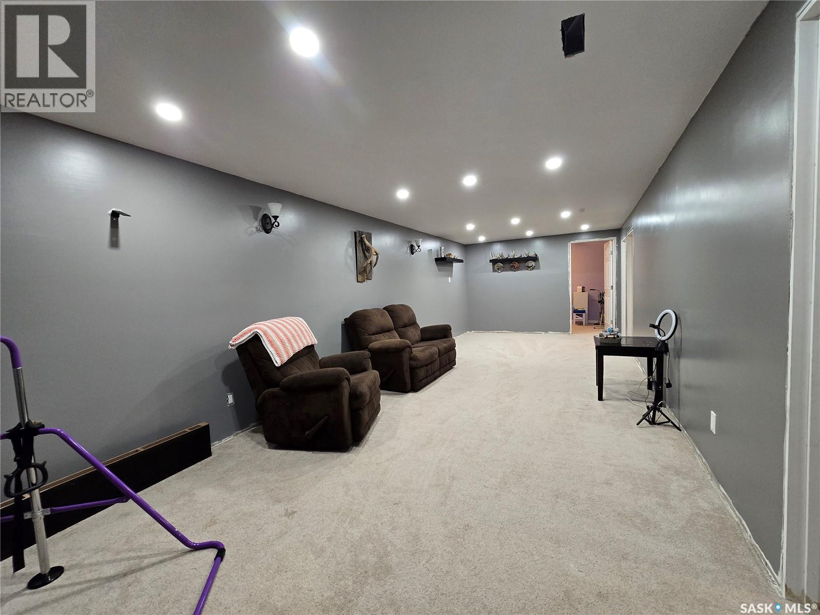 619 Brimacombe Drive, Weyburn, SK