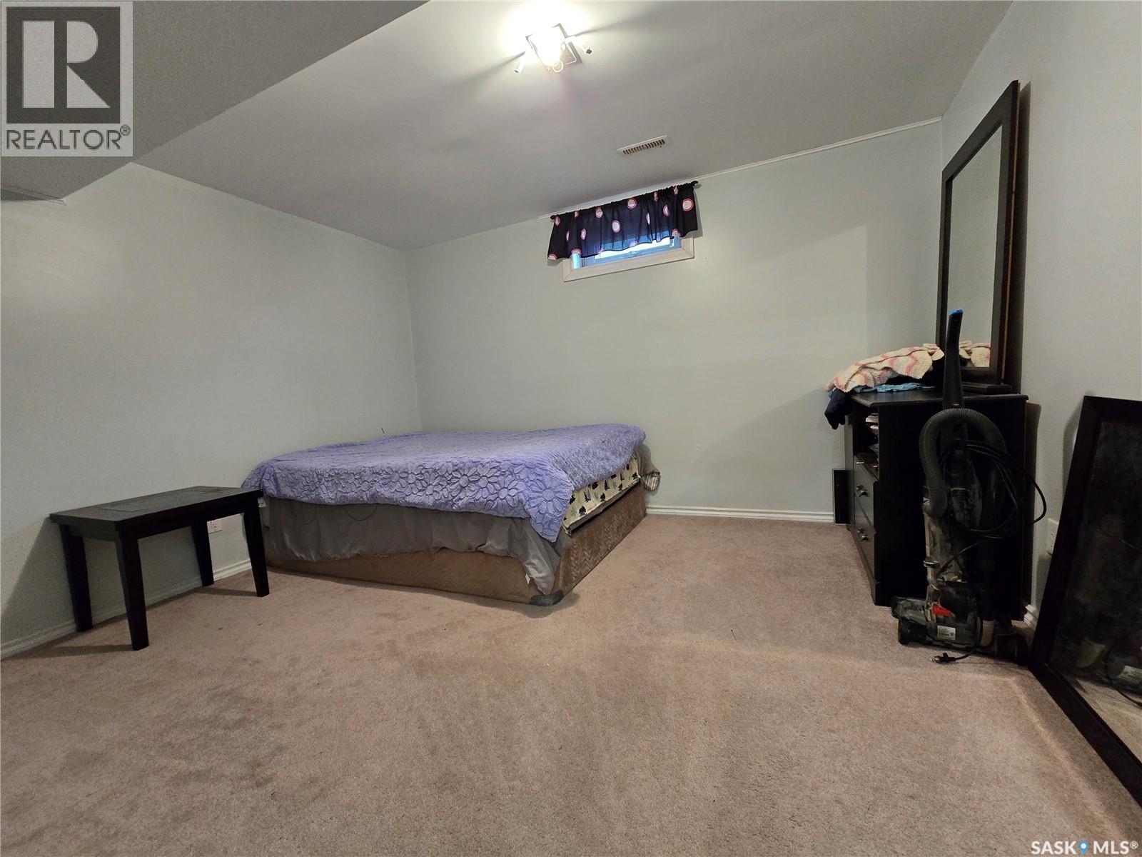619 Brimacombe Drive, Weyburn, SK