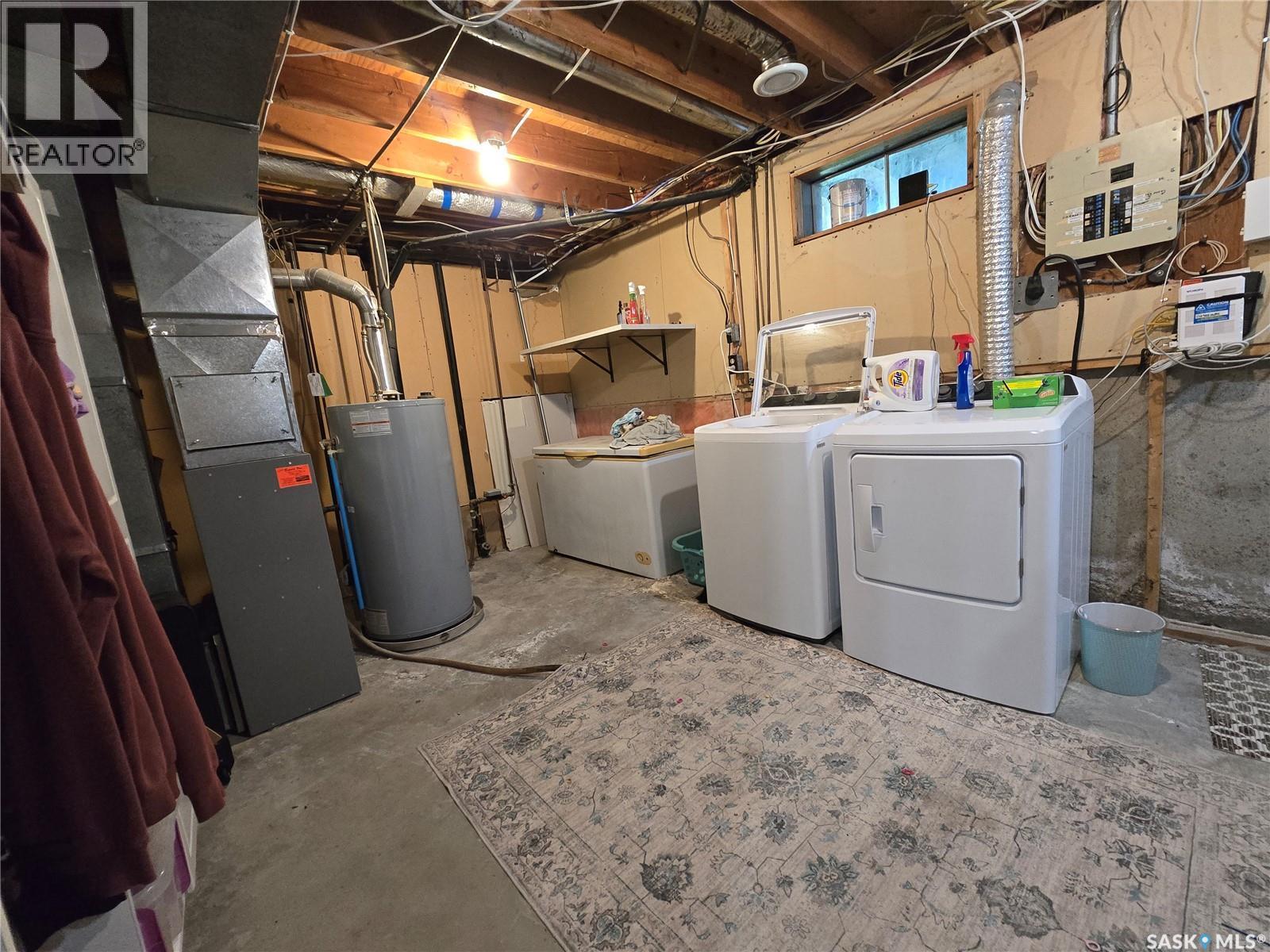 619 Brimacombe Drive, Weyburn, SK