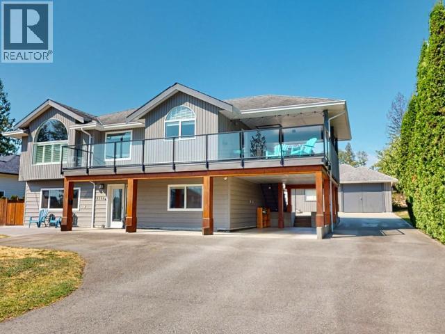 8206 Centennial Drive, Powell River, BC