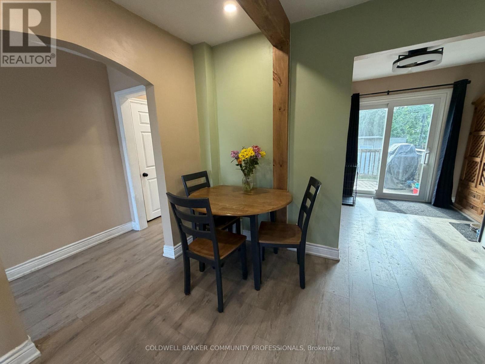 94 Howard Avenue, Hamilton, ON