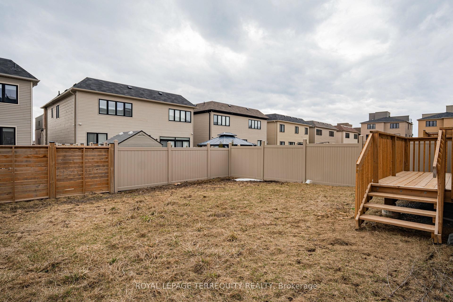 27 Clipper Lane, Clarington, ON