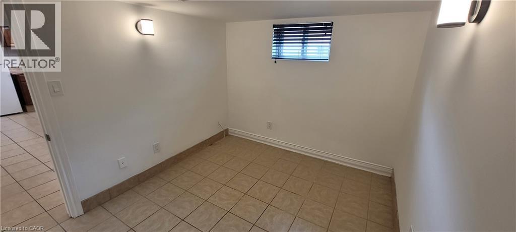 98 Limeridge Road E Unit# Lower Level, Hamilton, ON - Indoor Photo Showing Other Room