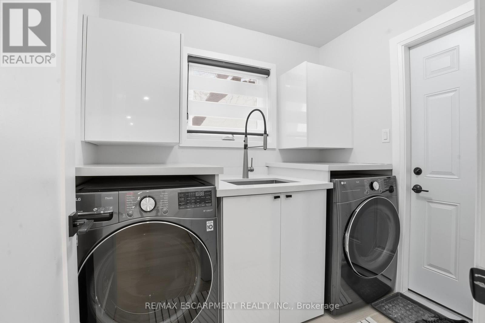 108 Greenshire Drive, Hamilton, ON