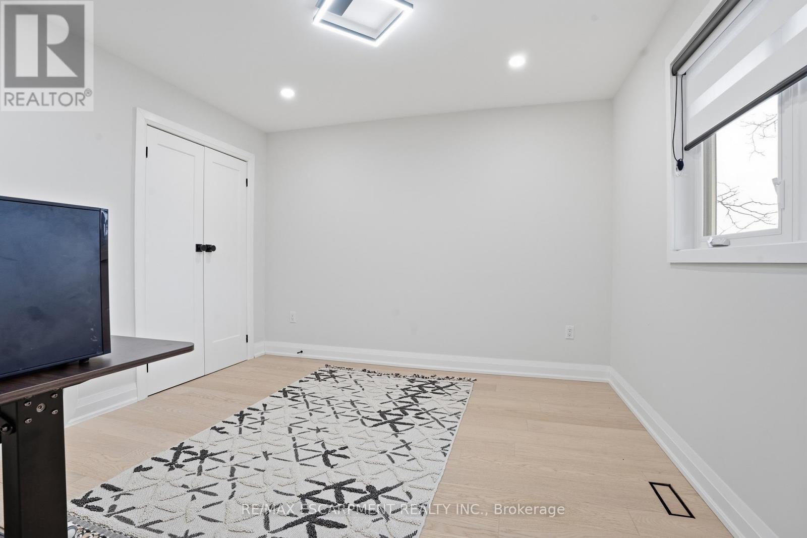 108 Greenshire Drive, Hamilton, ON