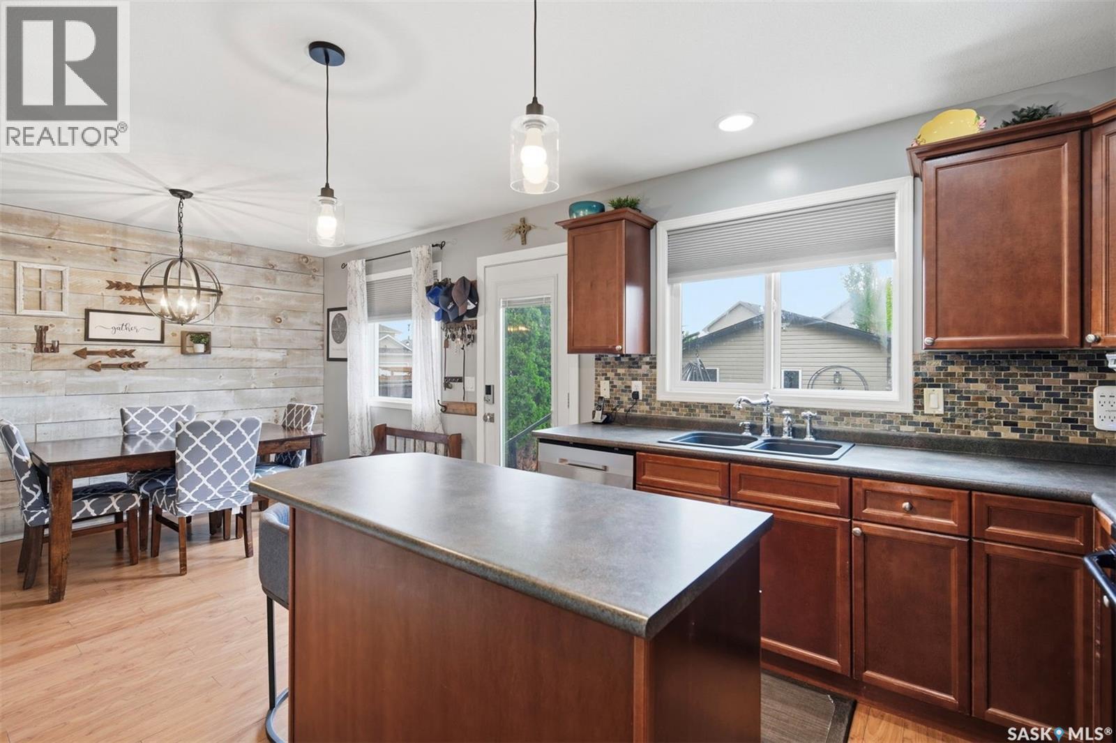 306 Denham Court, Saskatoon, SK