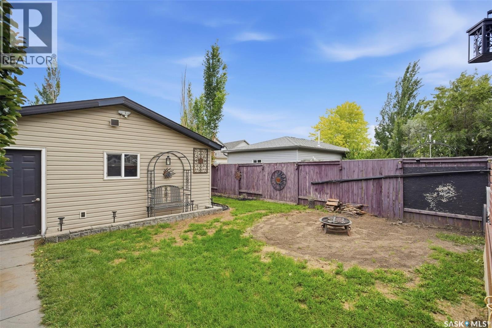 306 Denham Court, Saskatoon, SK