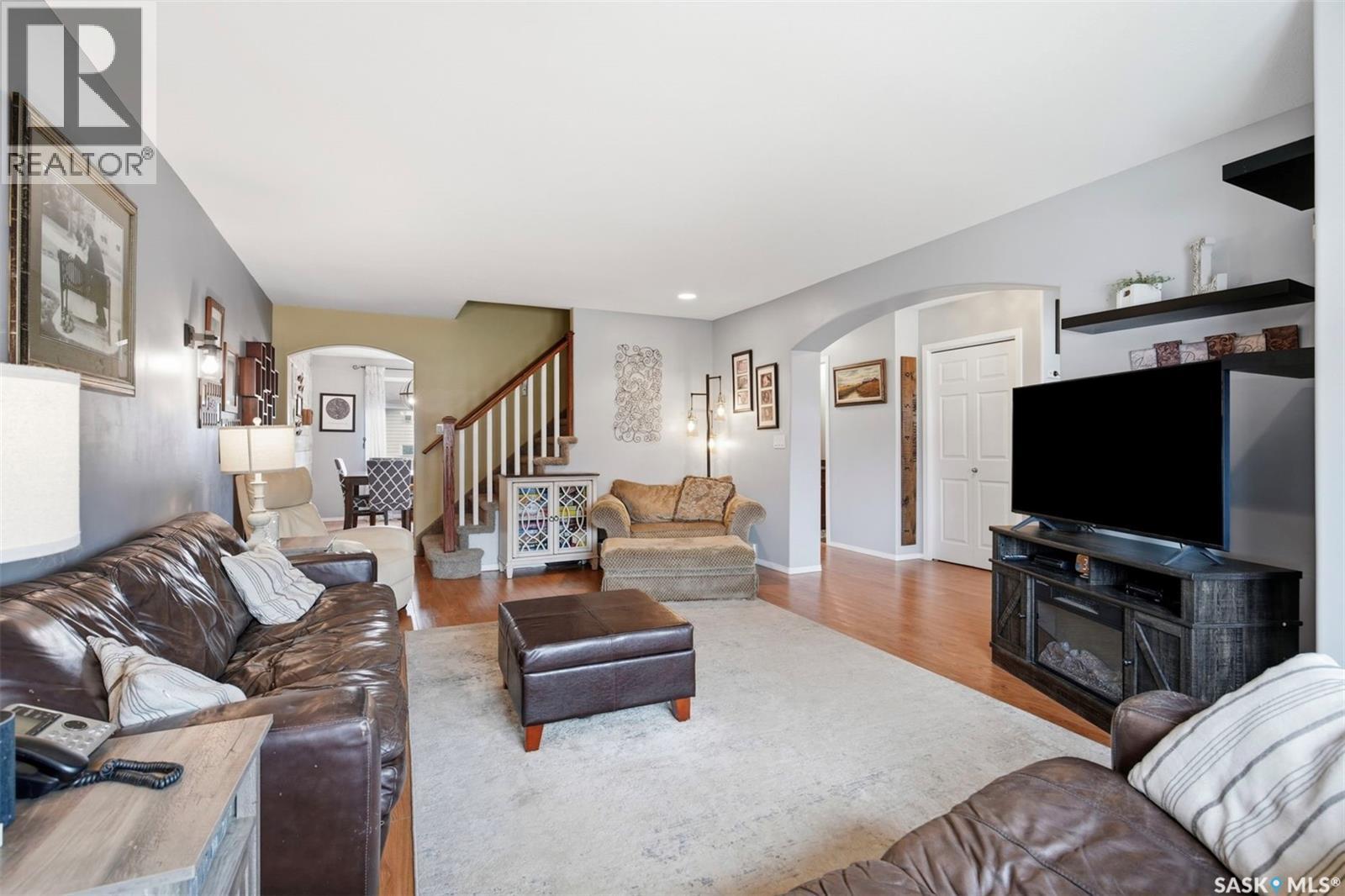 306 Denham Court, Saskatoon, SK