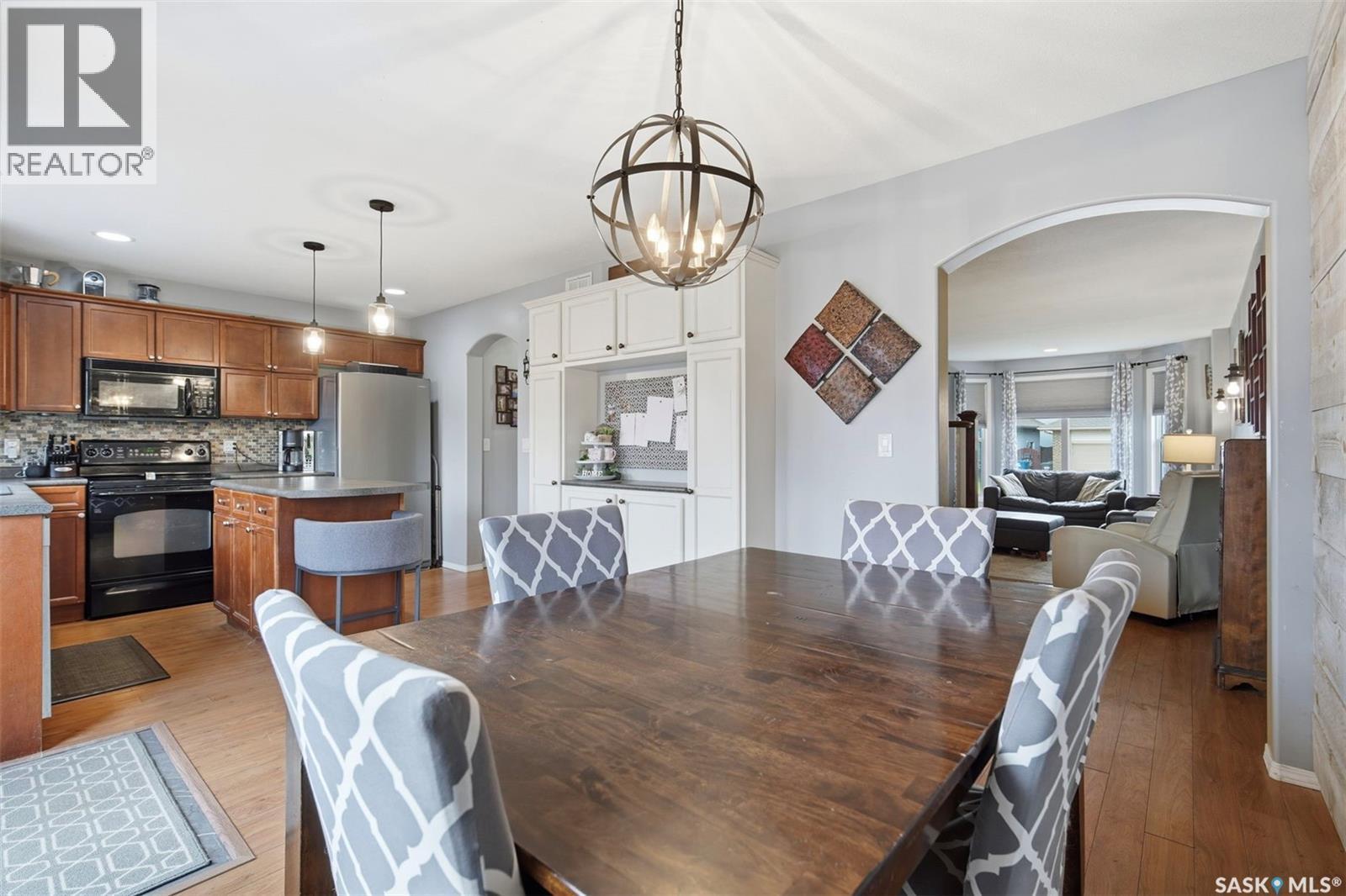 306 Denham Court, Saskatoon, SK