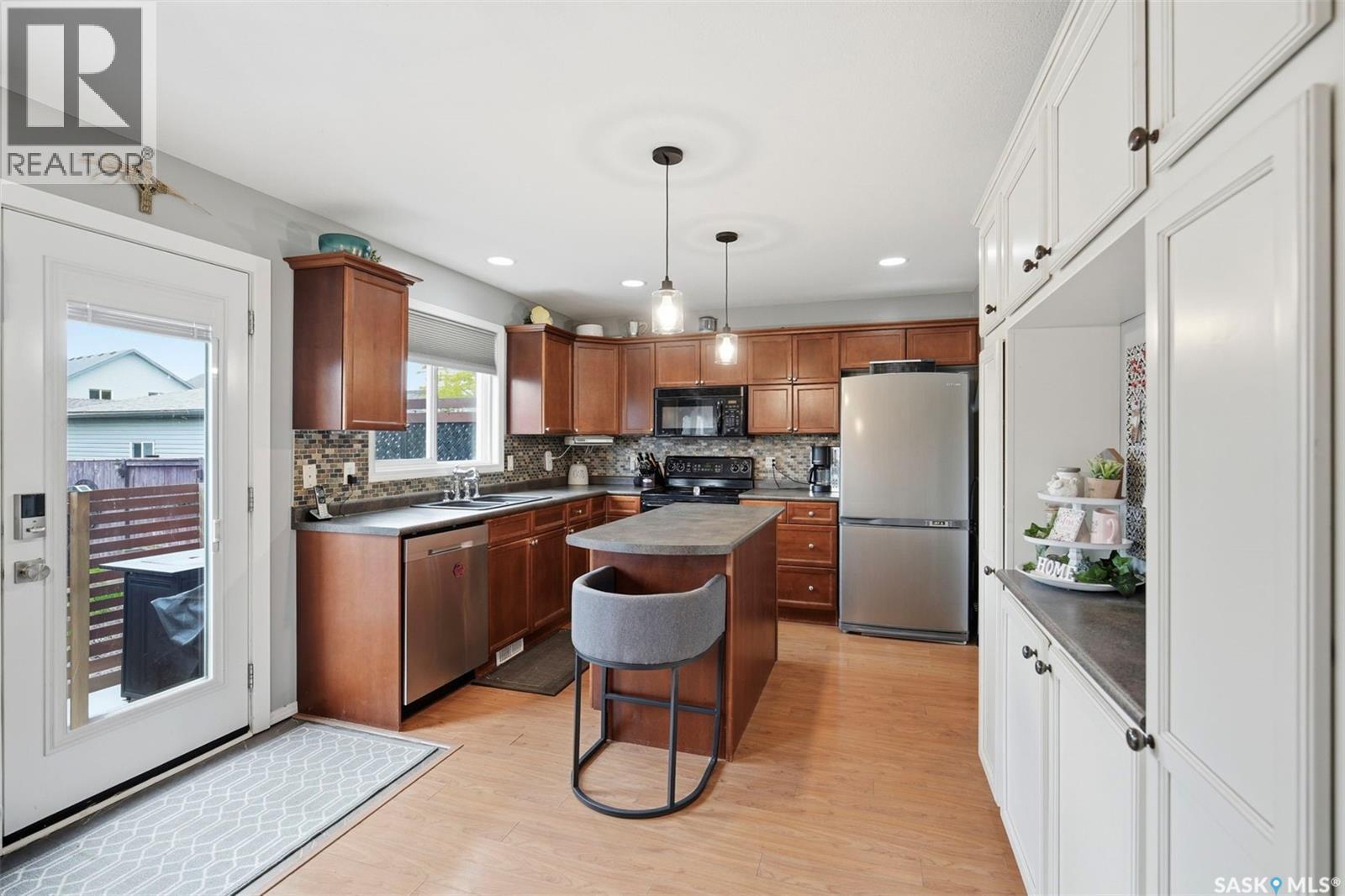 306 Denham Court, Saskatoon, SK