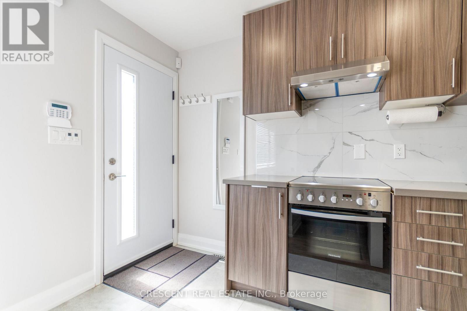 170 Emerson Street, Hamilton, ON