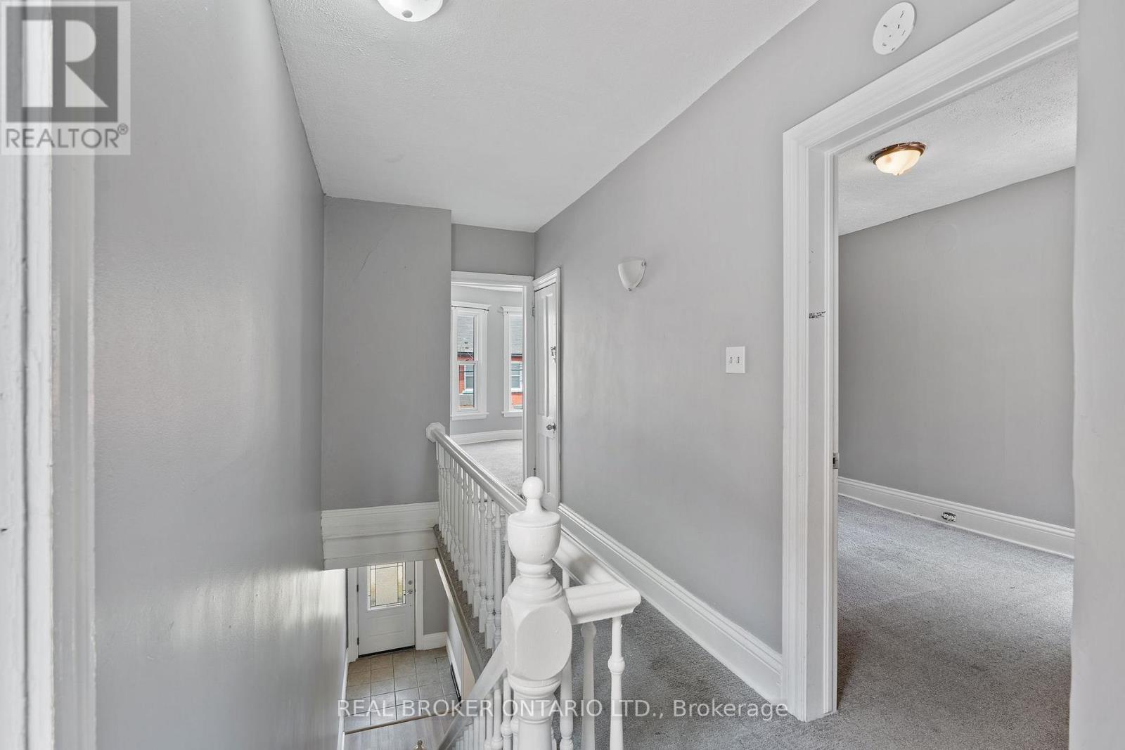 40 Ashley Street, Hamilton, ON
