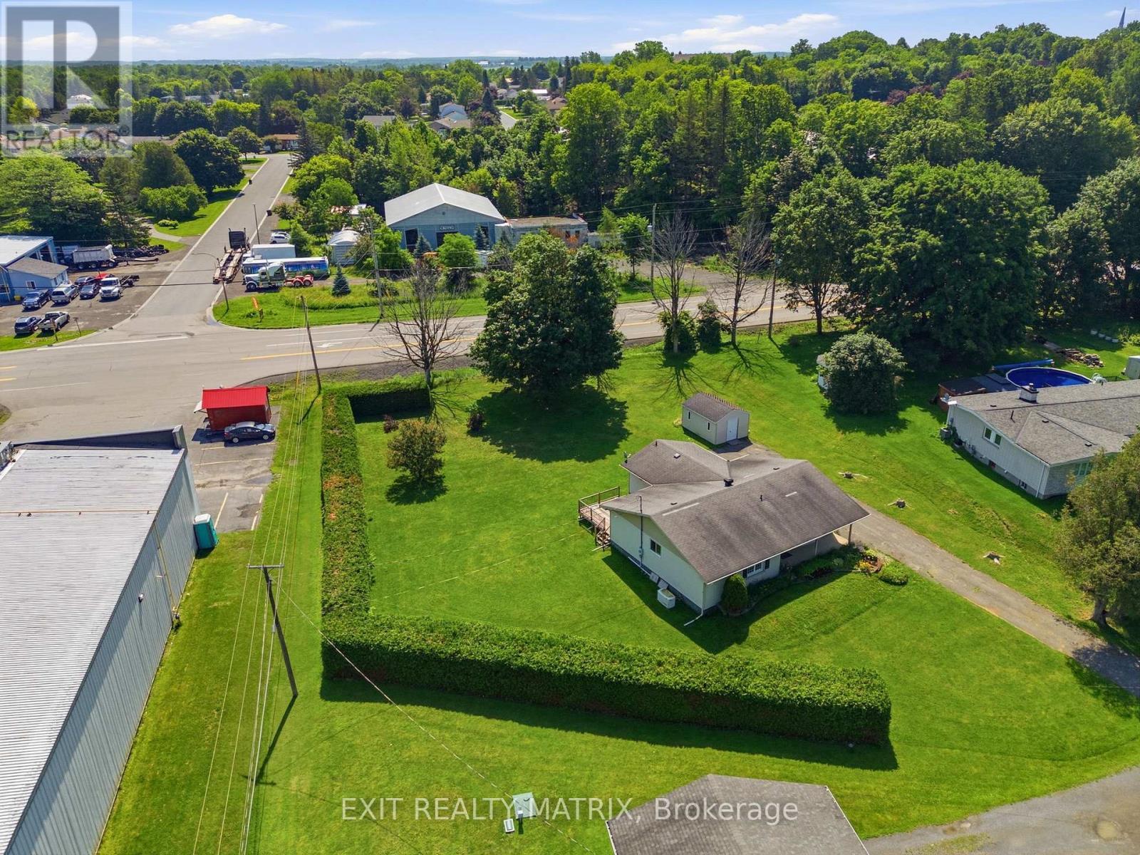 3 Hillview Circle, Champlain, ON