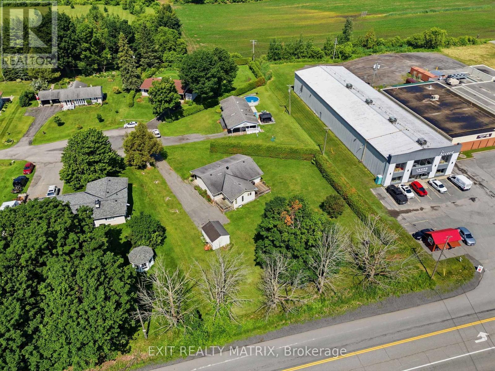 3 Hillview Circle, Champlain, ON