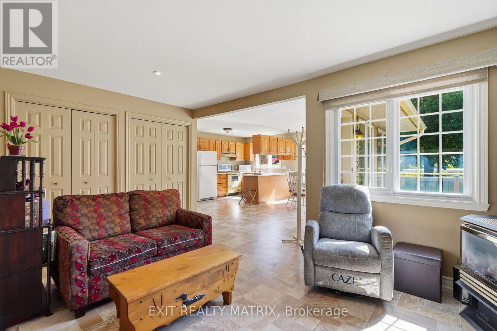 3 Hillview Circle, Champlain, ON