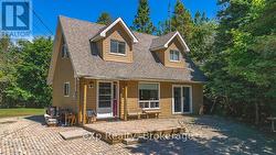 11 MARIGOLD STREET South Bruce Peninsula, ON N0H 1X0
