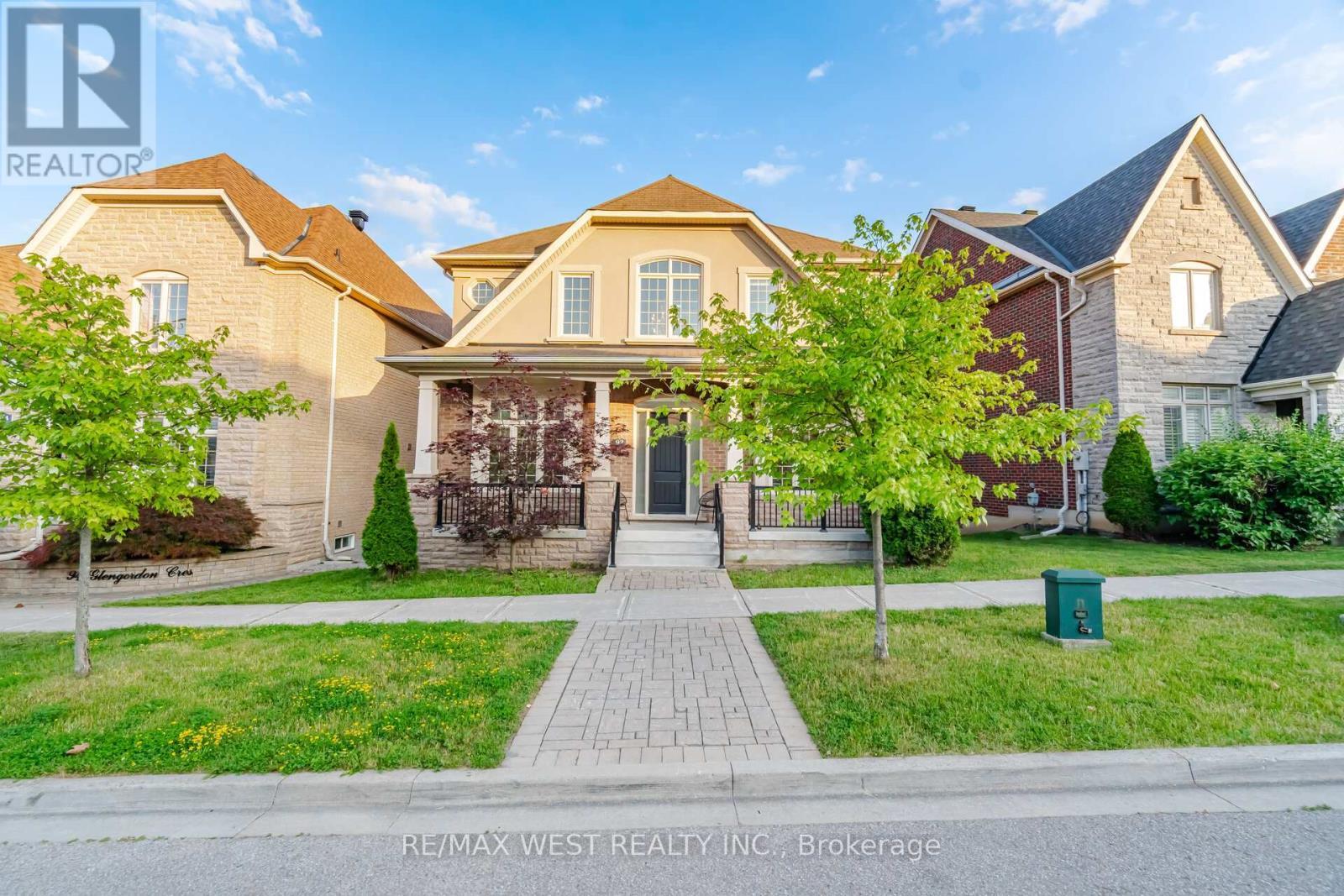 92 Glengordon Crescent, Markham, ON