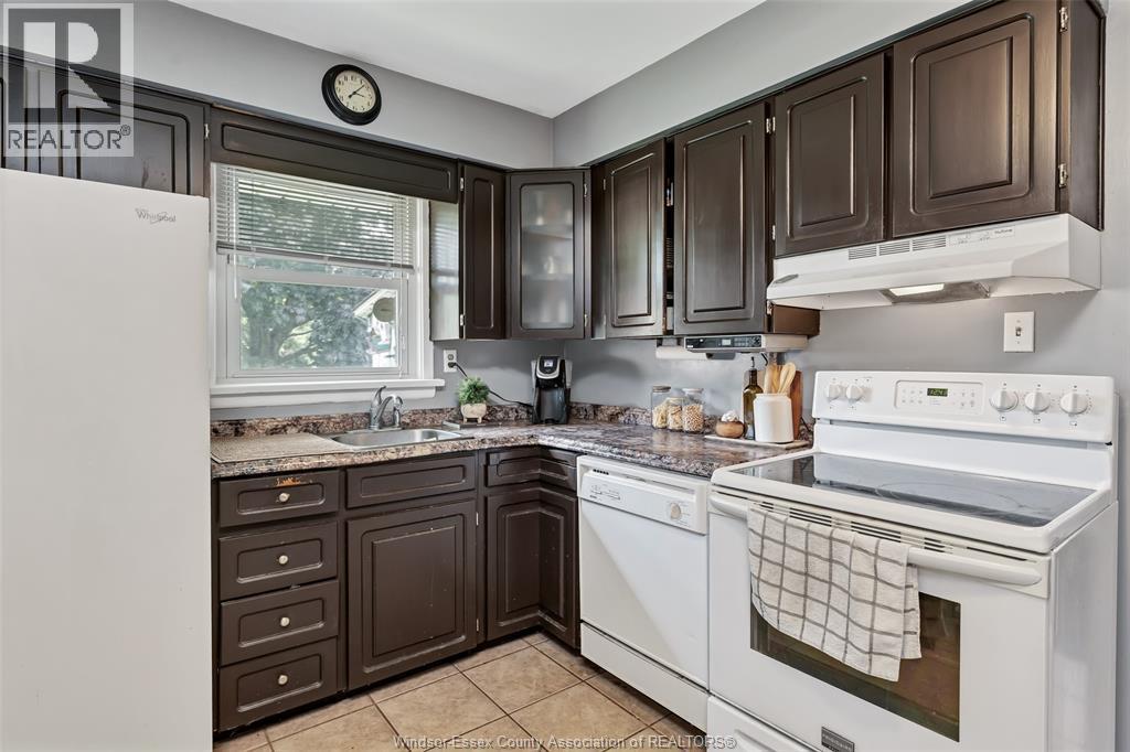 3668 Mckay, Windsor, ON