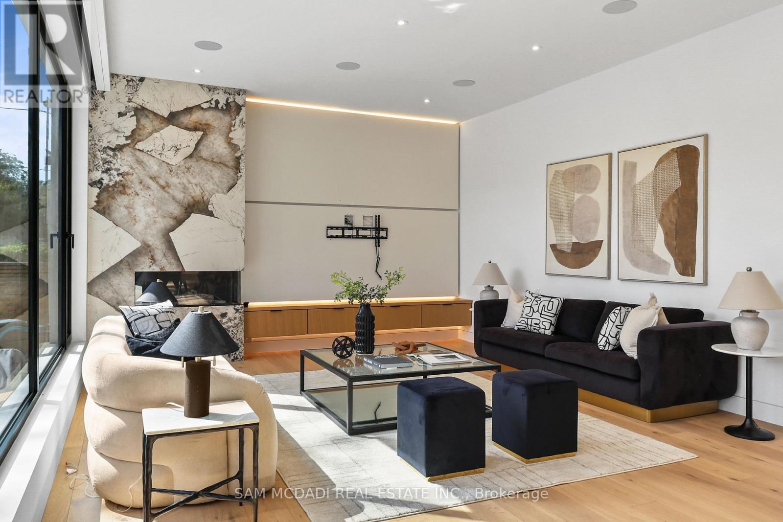 2186 Harcourt Crescent, Mississauga, ON