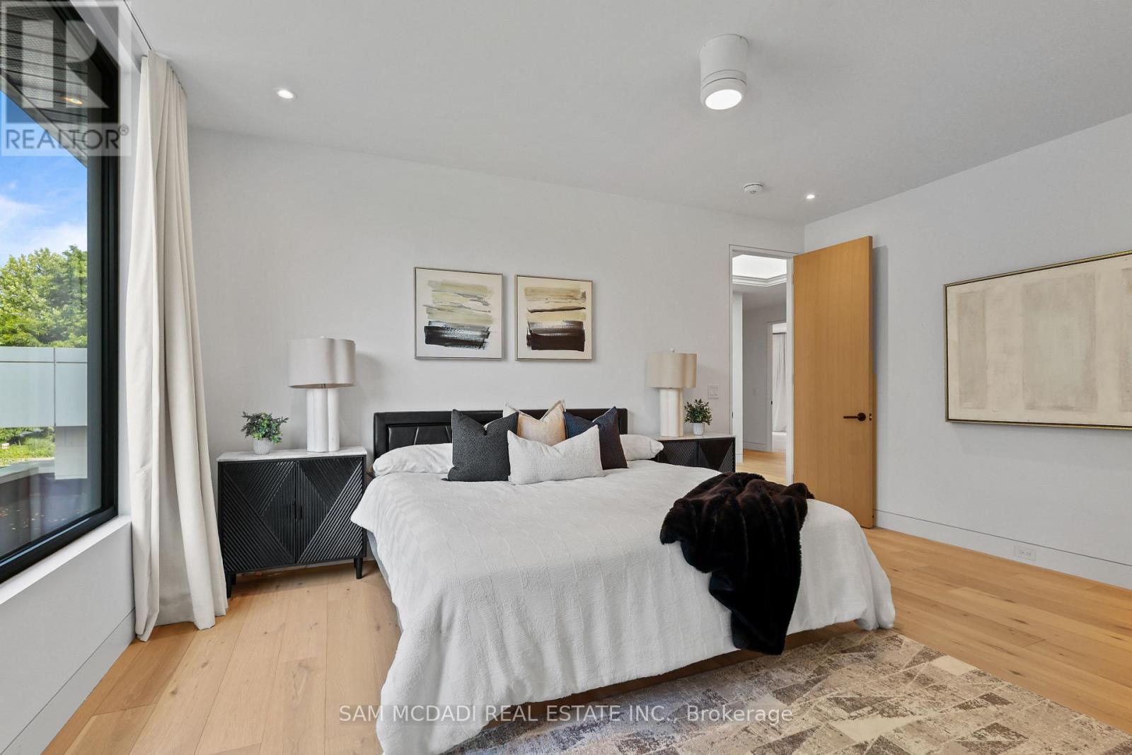 2186 Harcourt Crescent, Mississauga, ON
