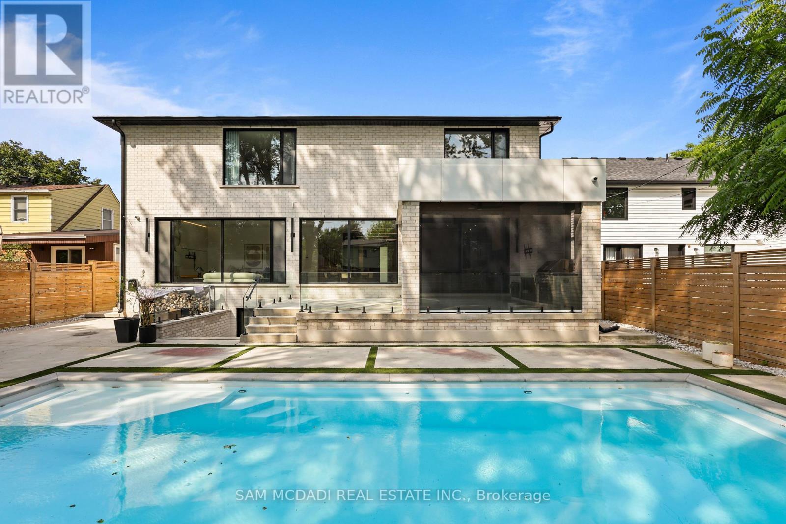 2186 Harcourt Crescent, Mississauga, ON