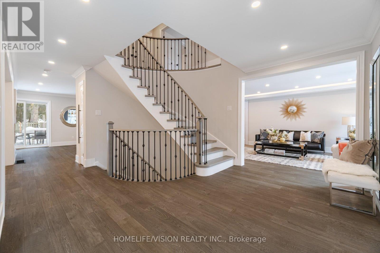 1298 Bunsden Avenue, Mississauga, ON