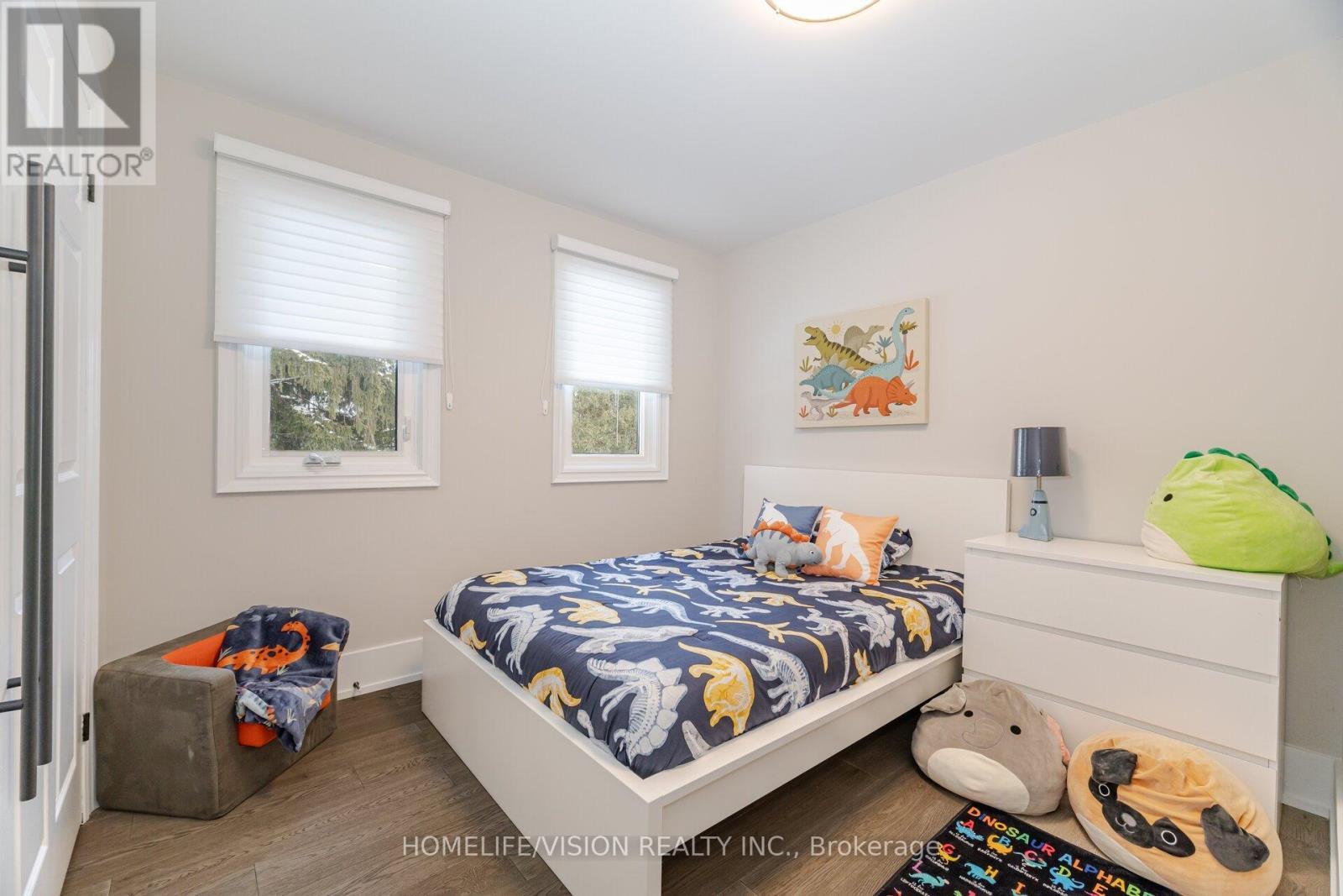 1298 Bunsden Avenue, Mississauga, ON