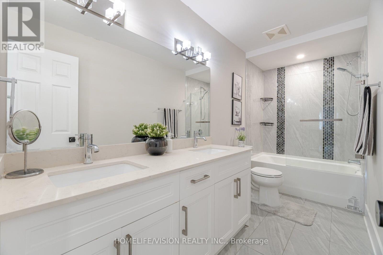 1298 Bunsden Avenue, Mississauga, ON