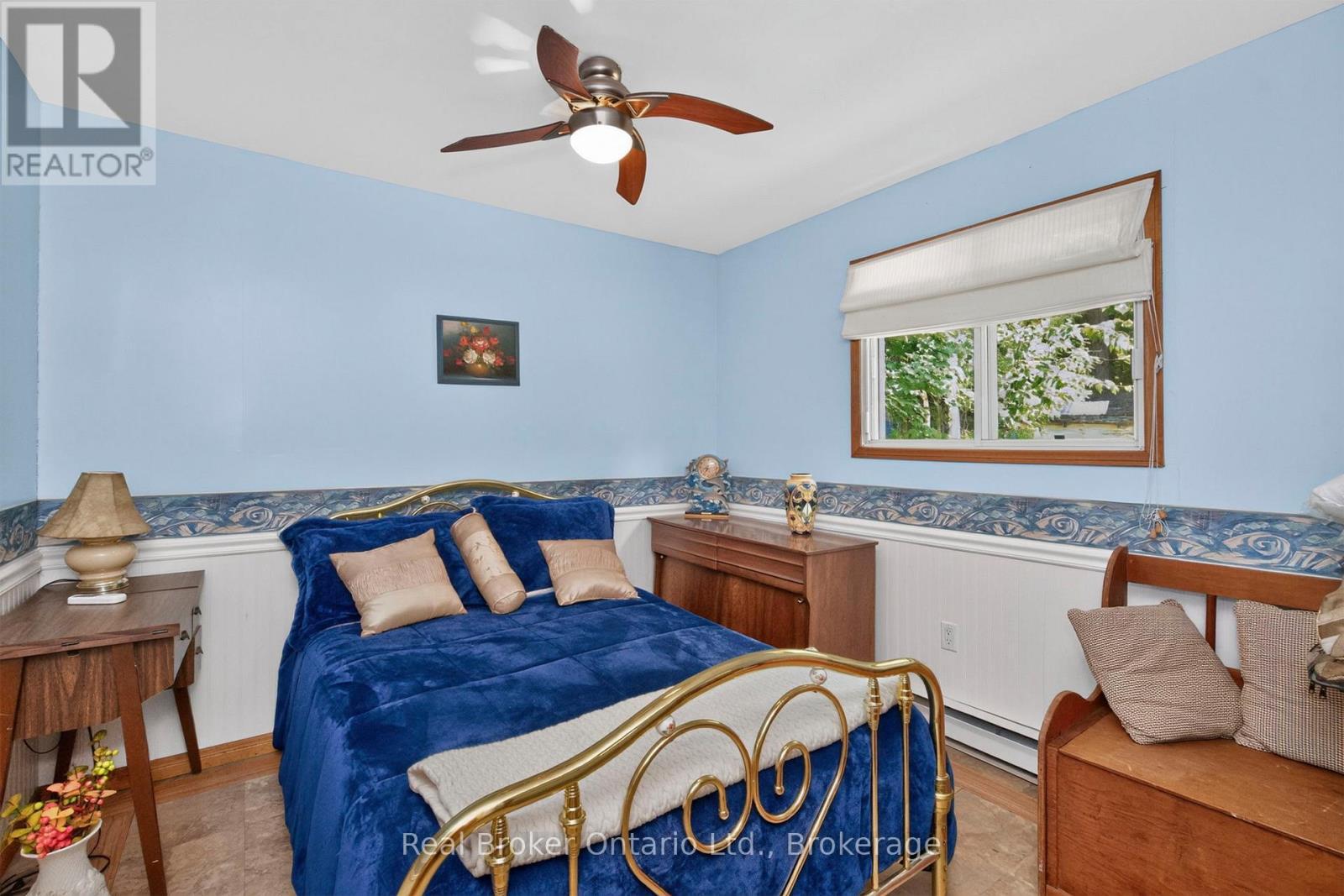 81 Andrew Drive, Tiny, ON