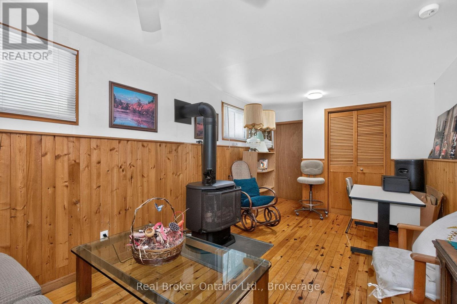 81 Andrew Drive, Tiny, ON