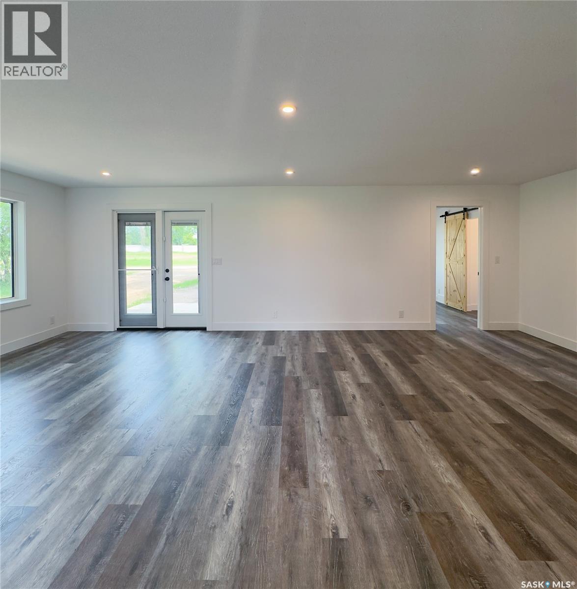324 Penner Street, Waldheim, SK - Indoor
