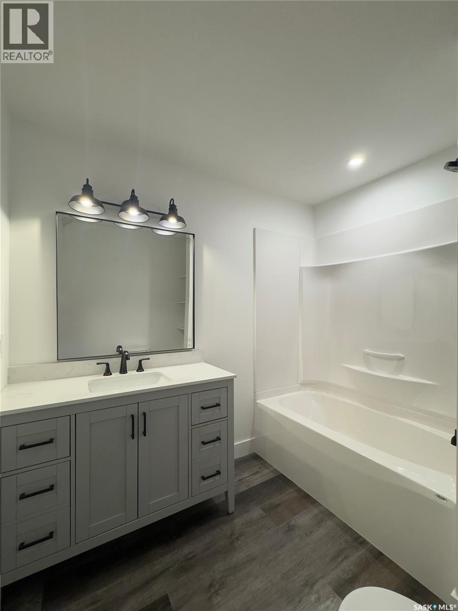 324 Penner Street, Waldheim, SK - Indoor Photo Showing Bathroom