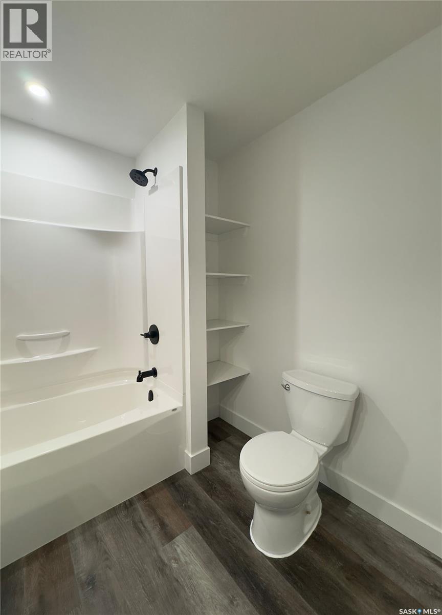 324 Penner Street, Waldheim, SK - Indoor Photo Showing Bathroom