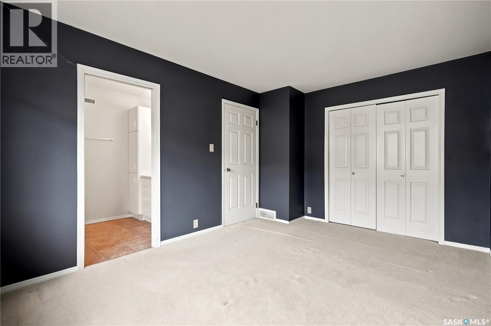 18 Lakeview Place, Regina, SK