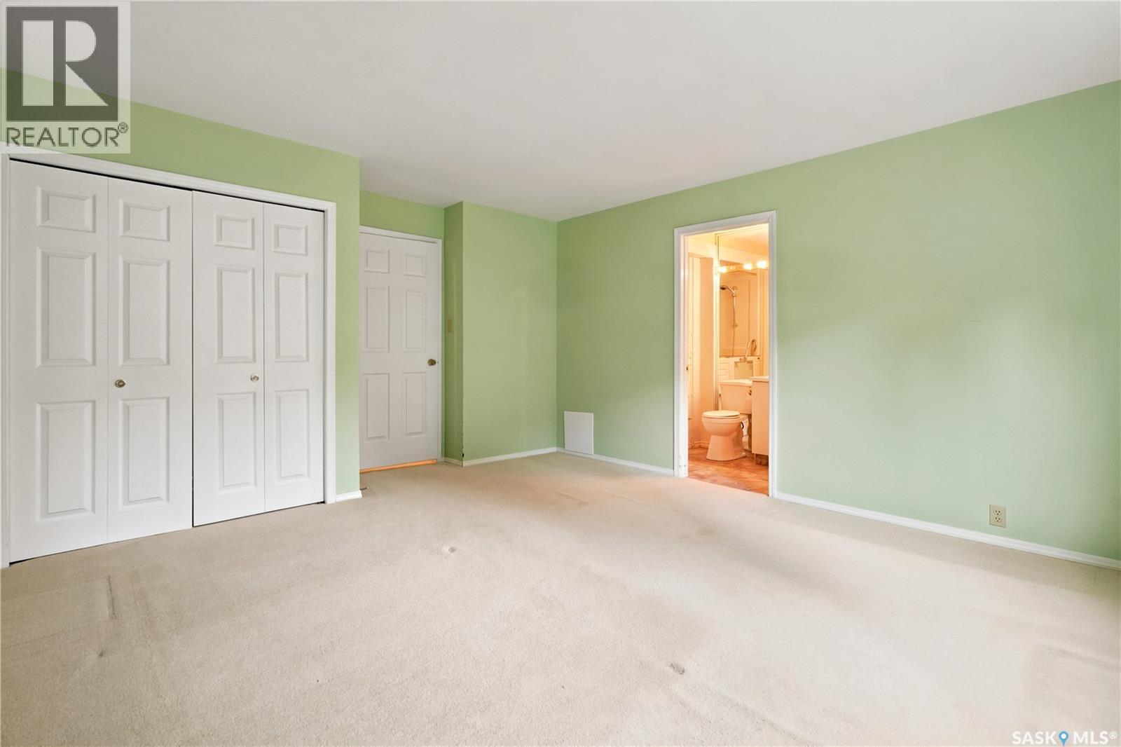 18 Lakeview Place, Regina, SK
