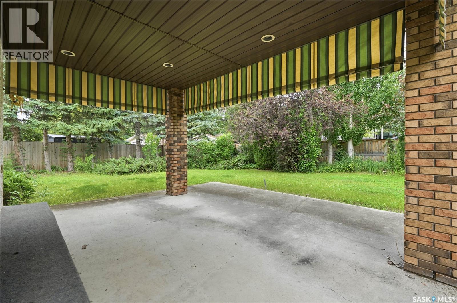 18 Lakeview Place, Regina, SK