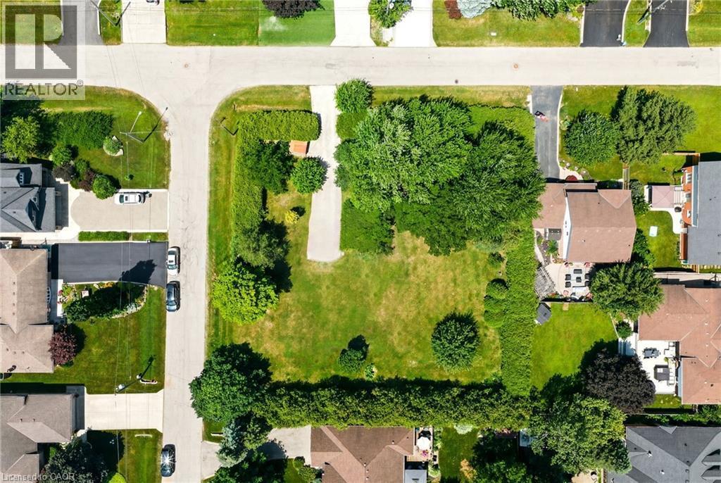 1B Westview Crescent, Waterdown, ON