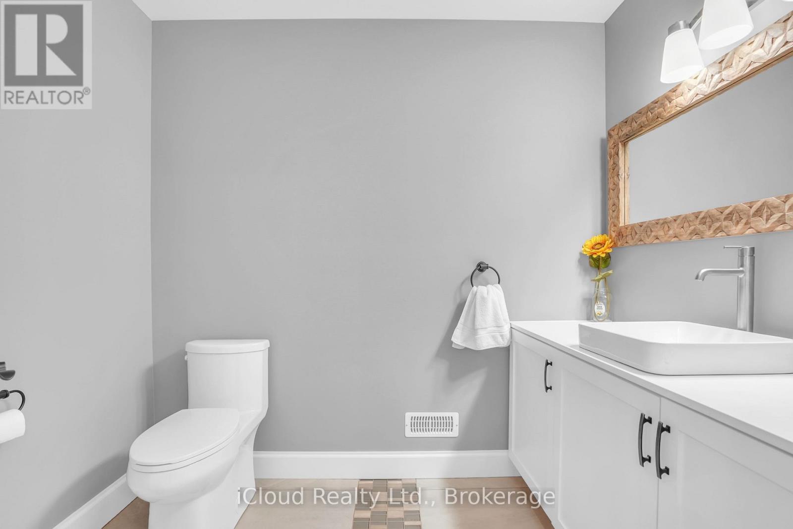 2091 Dwyer Road, Springwater, ON