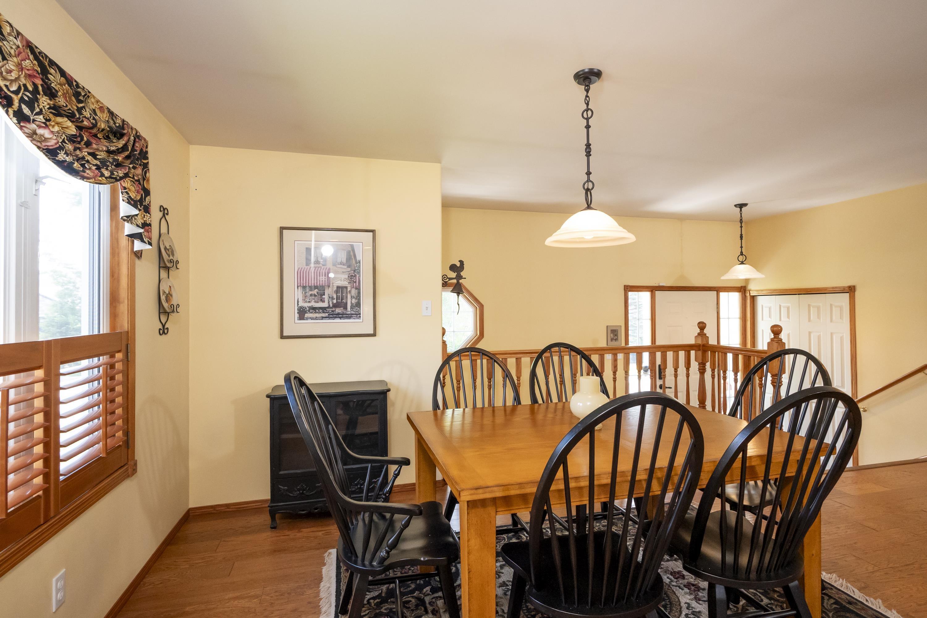 185 Ridgecrest Road, Thunder Bay, ON - Indoor Photo Showing Dining Room