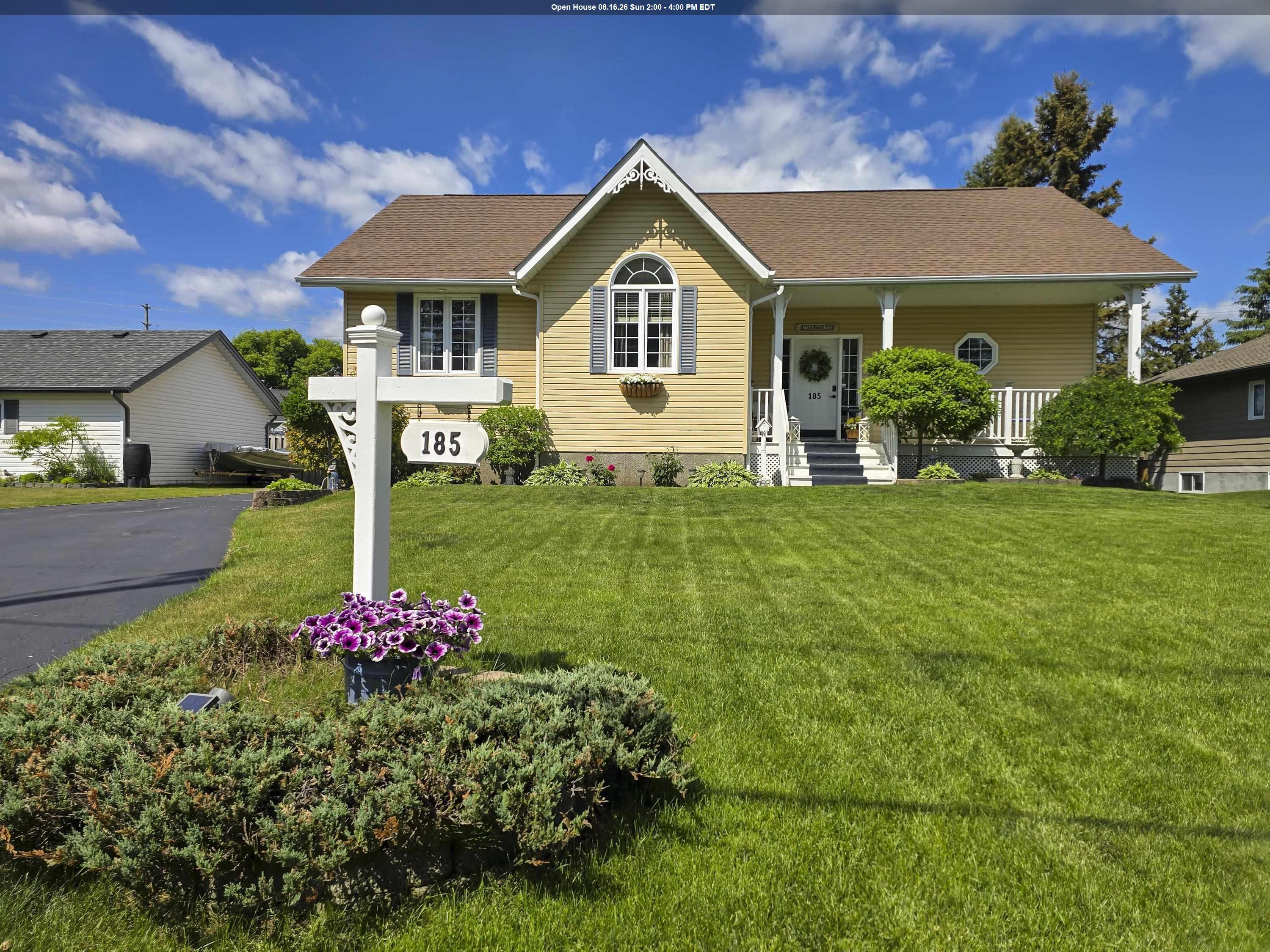 185 Ridgecrest Road, Thunder Bay, ON - Outdoor With Deck Patio Veranda With Facade