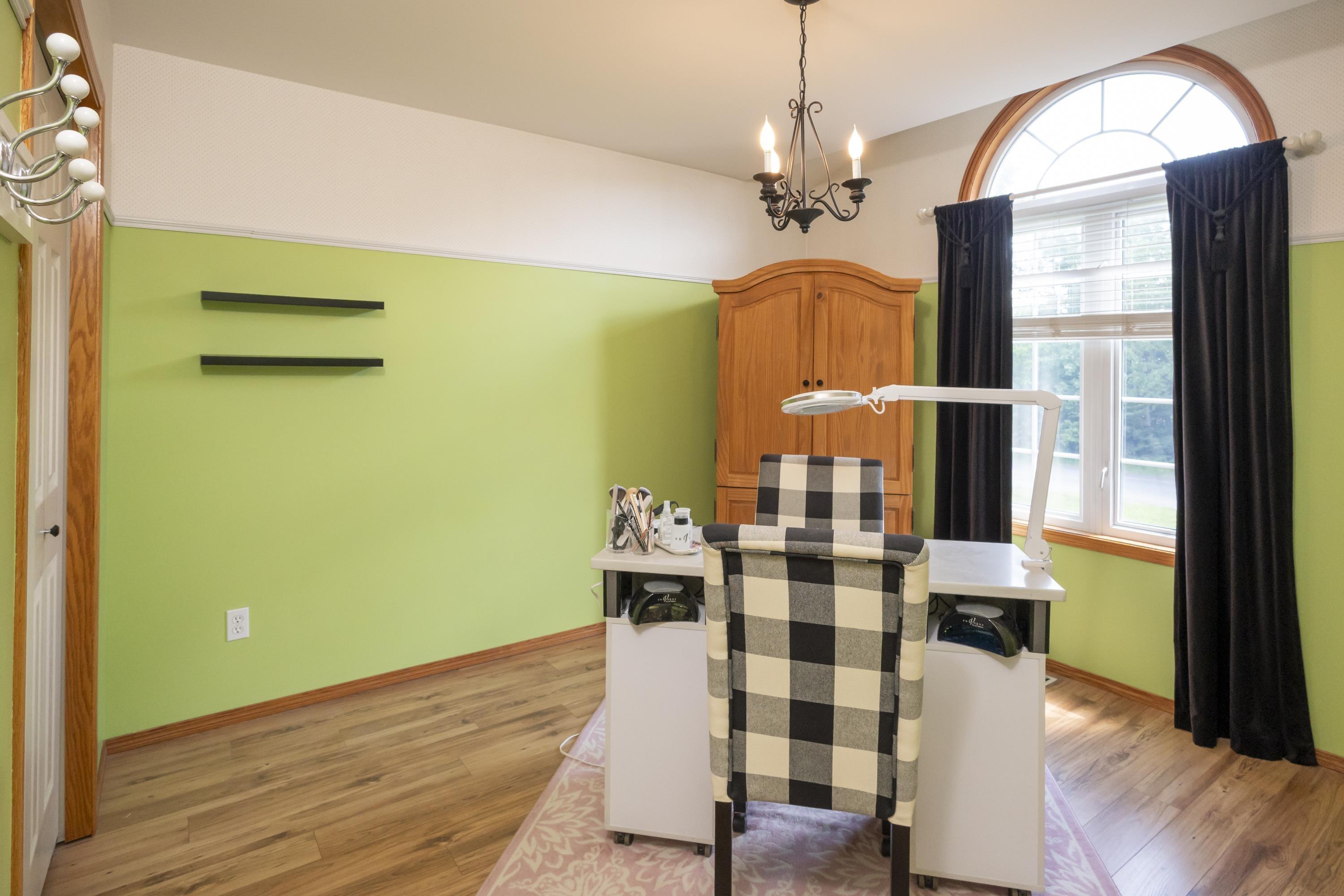 185 Ridgecrest Road, Thunder Bay, ON - Indoor Photo Showing Kitchen